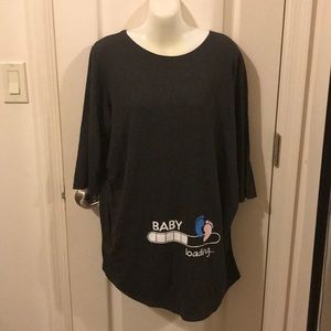 Baby loading long sleeve maternity shirt